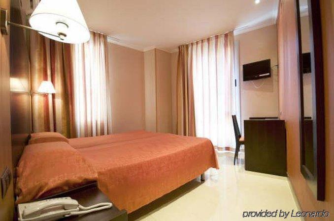 Bypillow Twenty Βαρκελώνη Δωμάτιο φωτογραφία